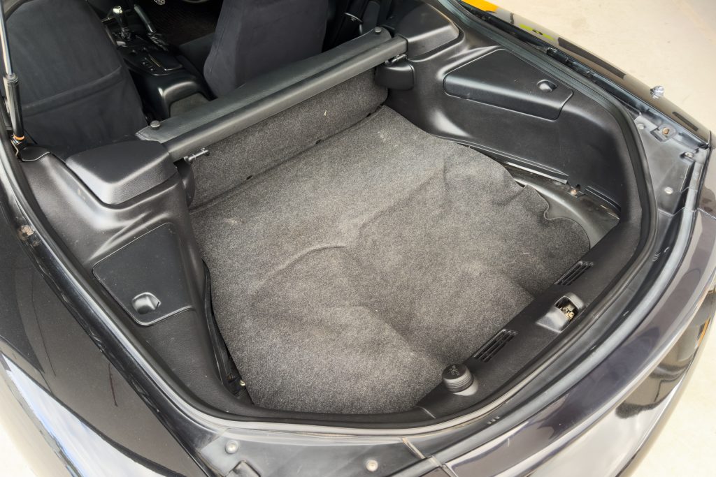 Car Image 16