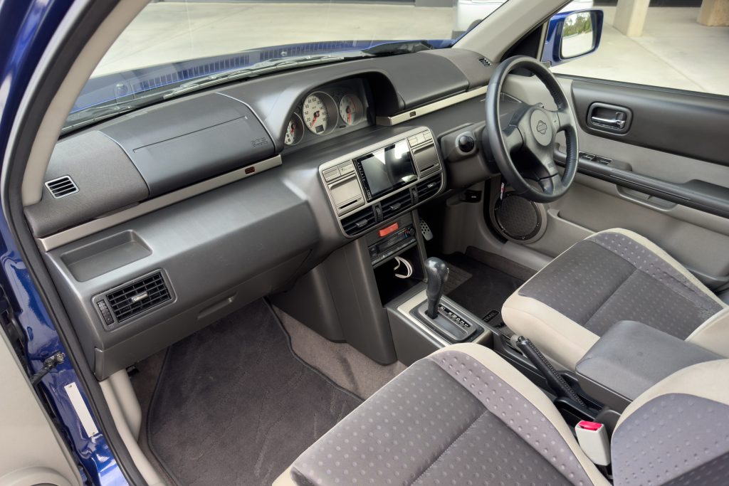 Car Image 15