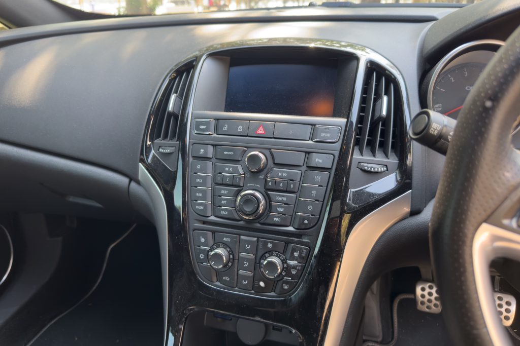 Car Image 13