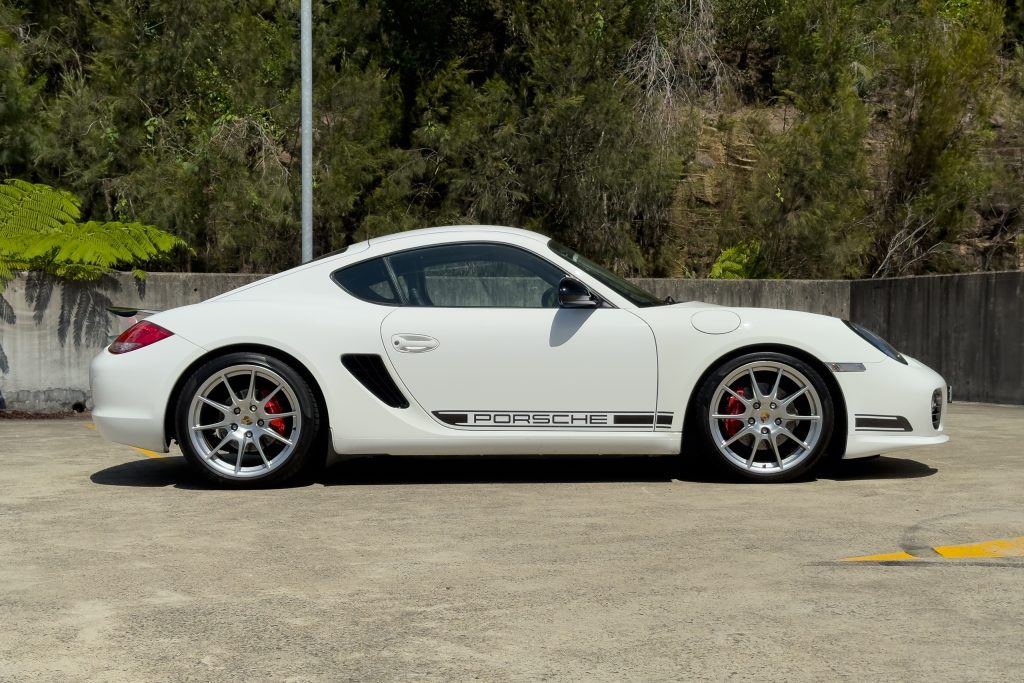 Car Image 9