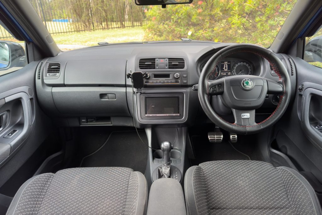 Car Image 13