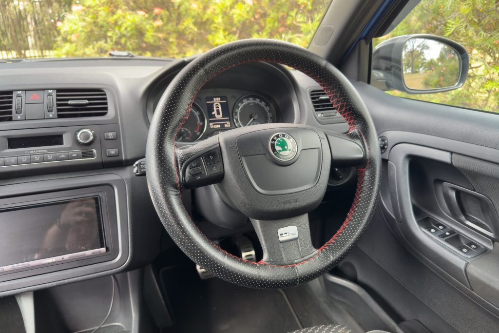 Car Image 14