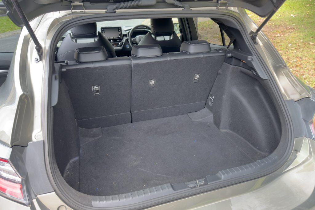 Car Image 19