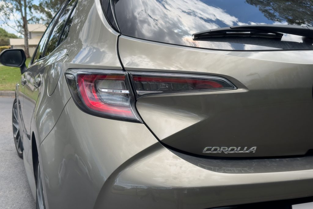 Car Image 9