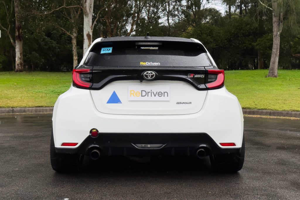 Car Image 16