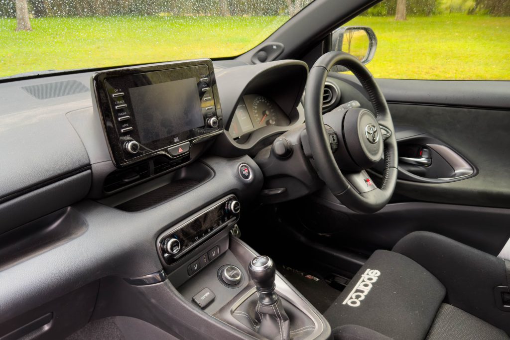 Car Image 17