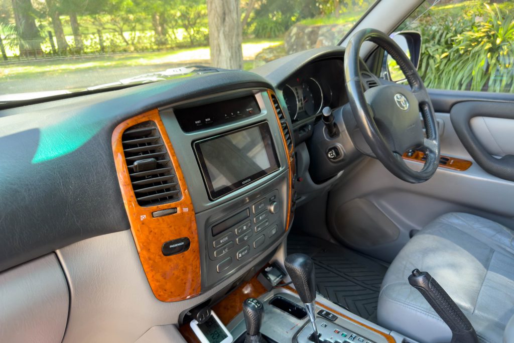 Car Image 15