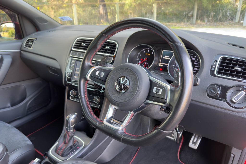 Car Image 13
