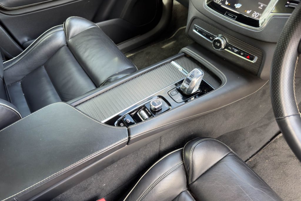 Car Image 17