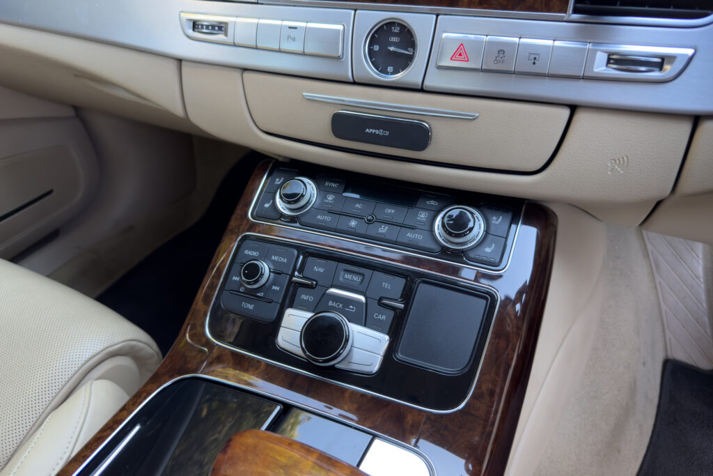 Car Image 15
