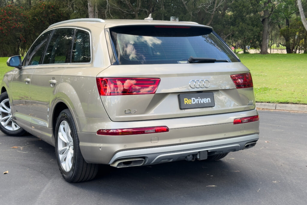 Car Image 9