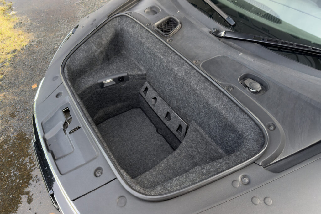 Car Image 18