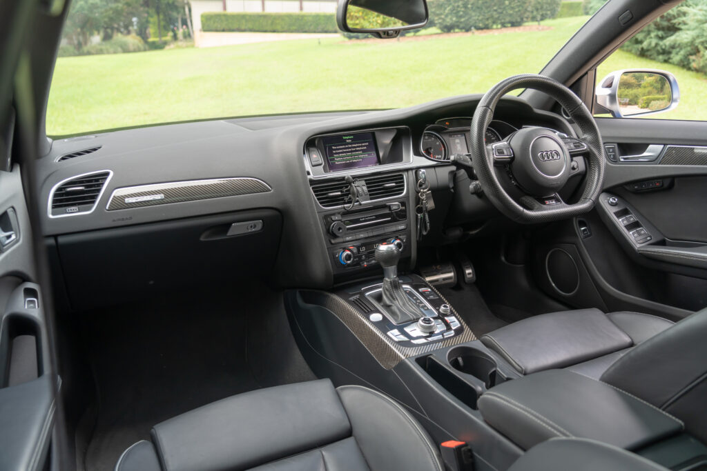 Car Image 15