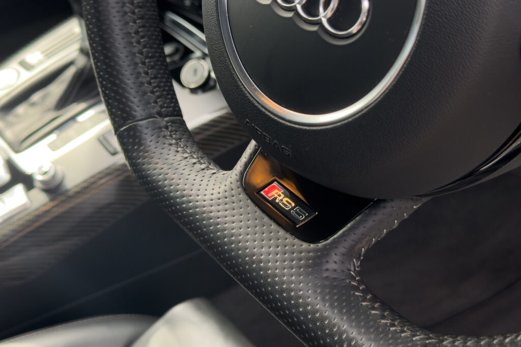 Car Image 18