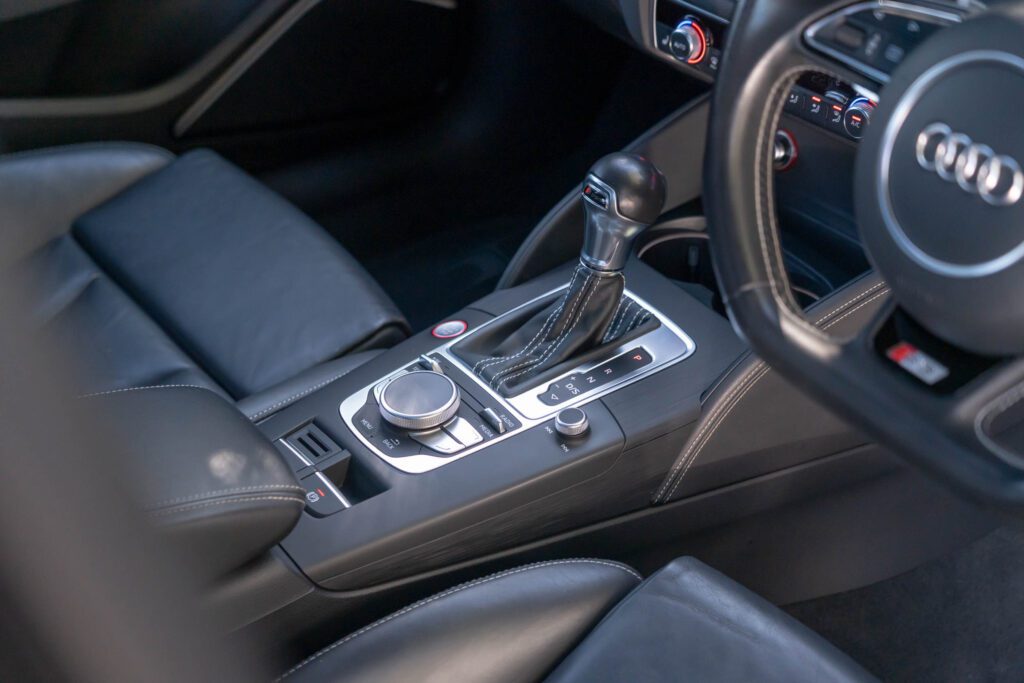 Car Image 21