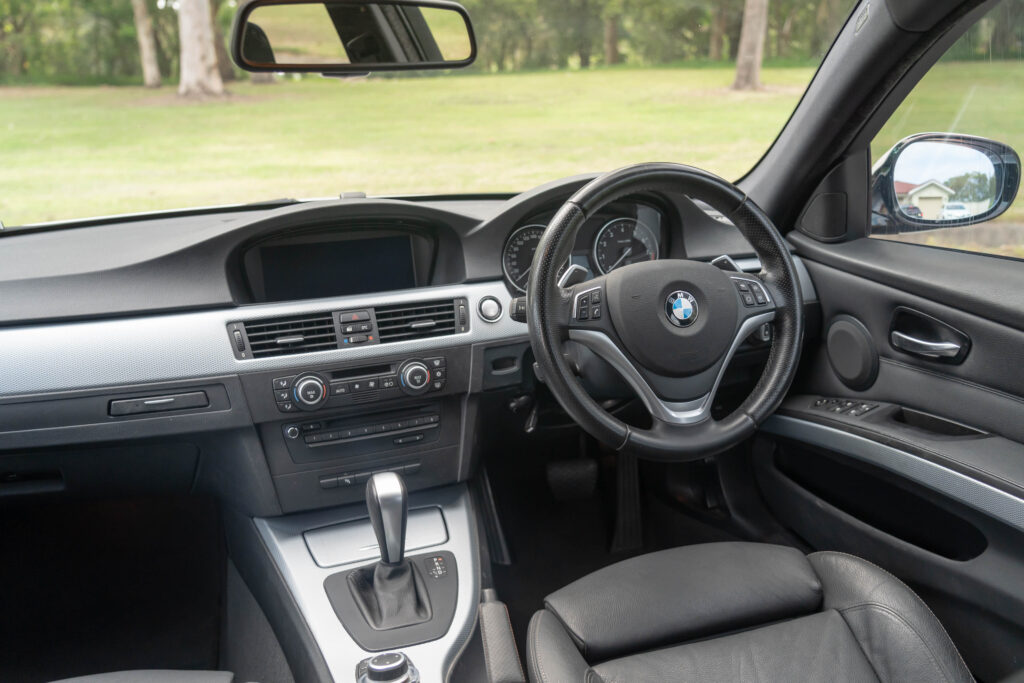 Car Image 19