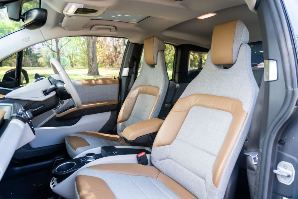 Car Image 21