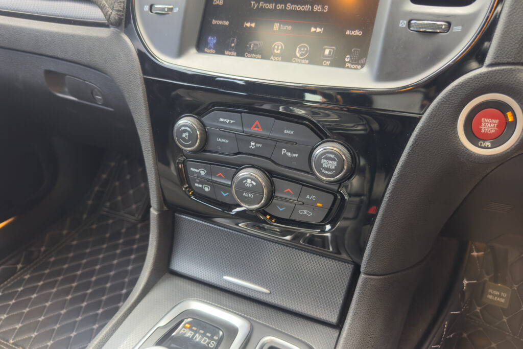 Car Image 16