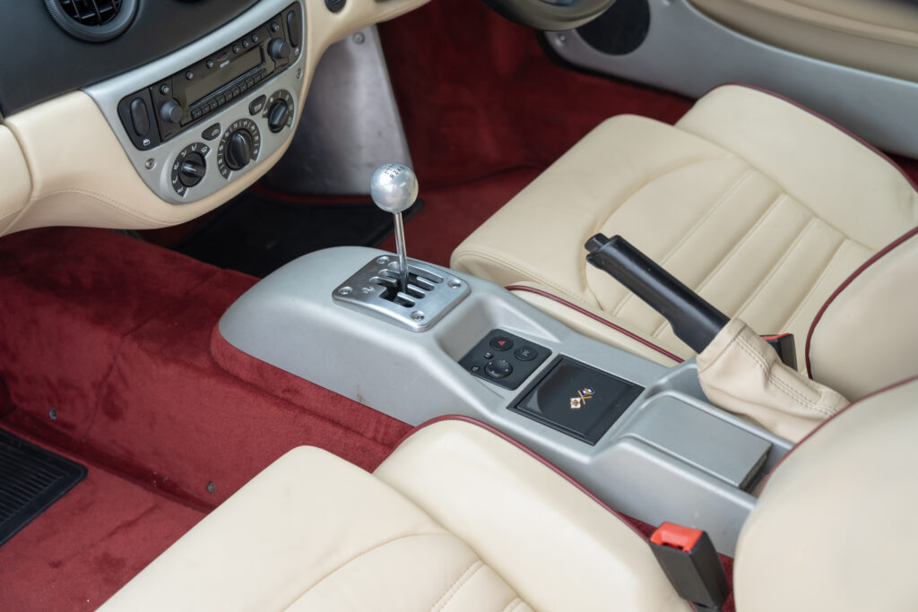 Car Image 16