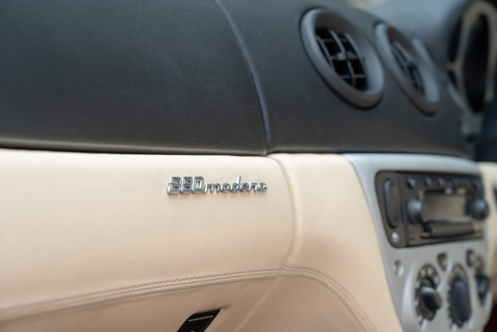 Car Image 17