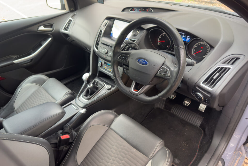 Car Image 19