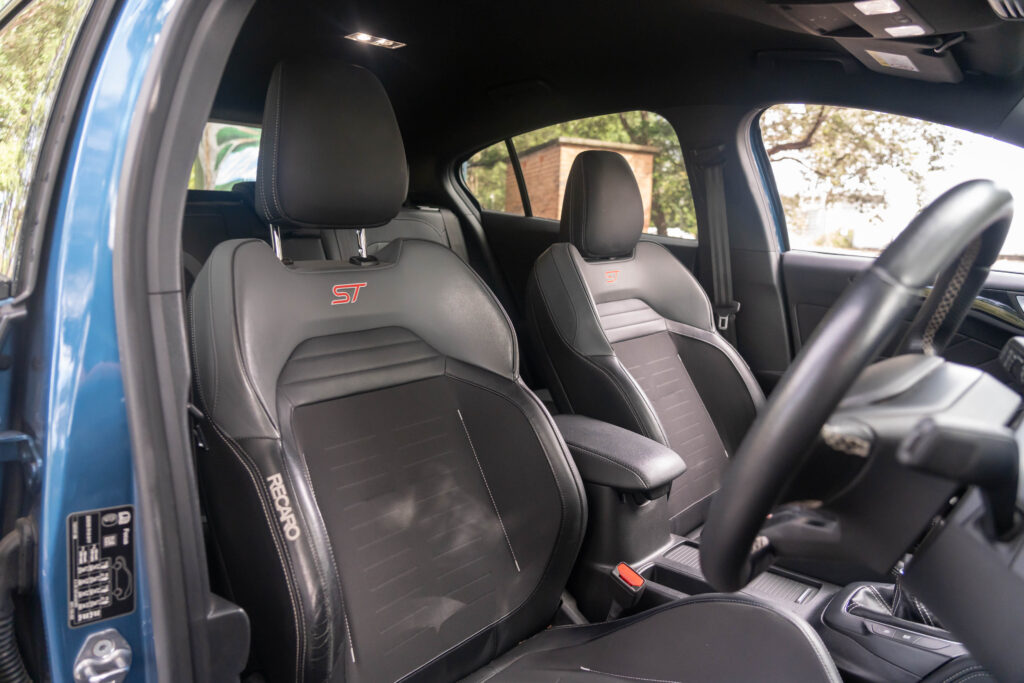 Car Image 16