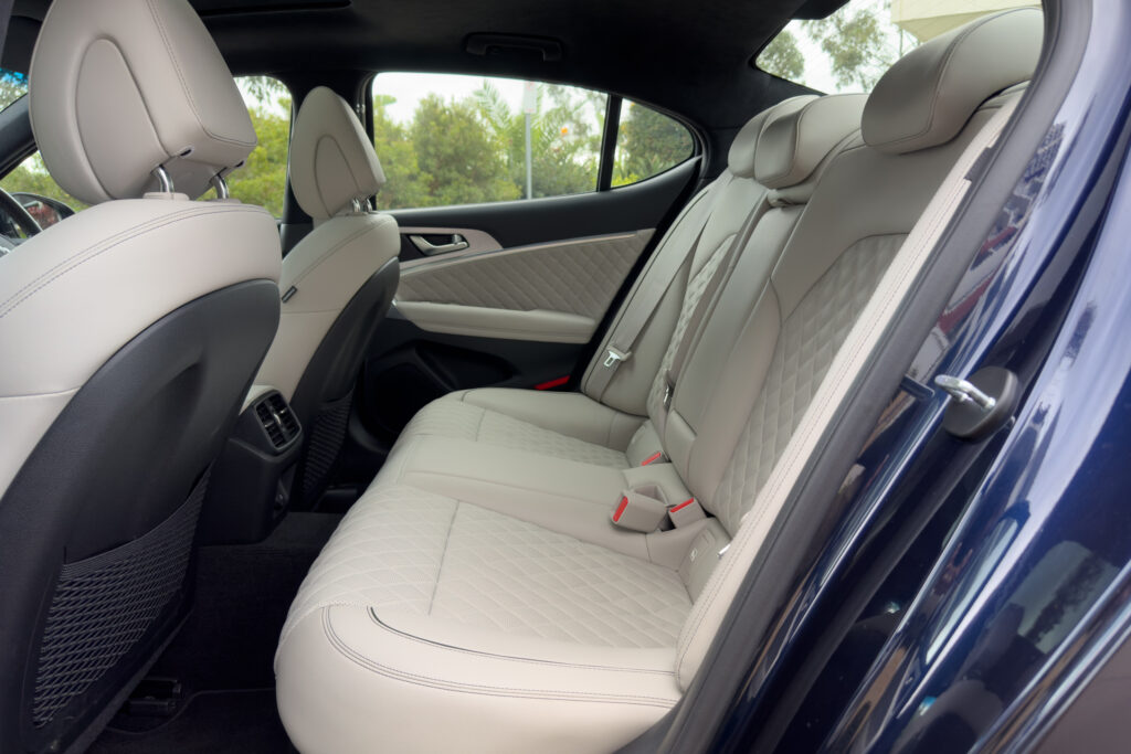Car Image 18