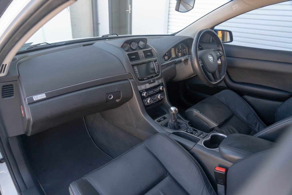 Car Image 28