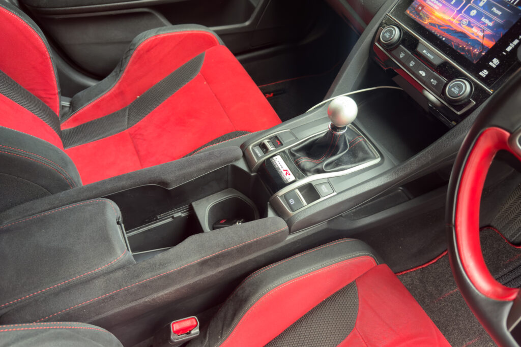 Car Image 16