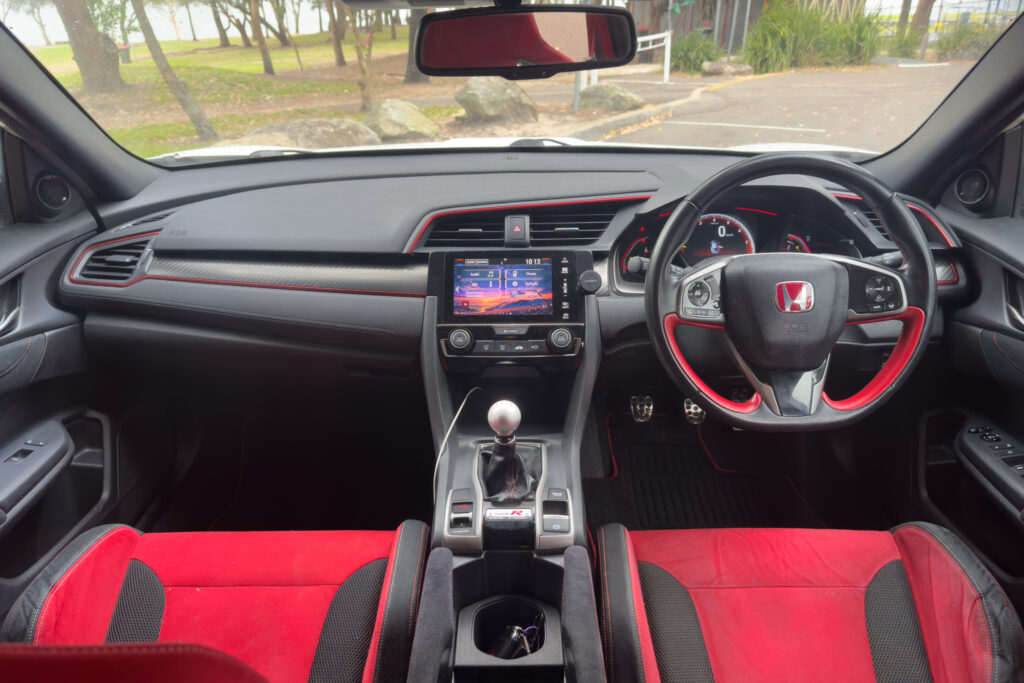 Car Image 15