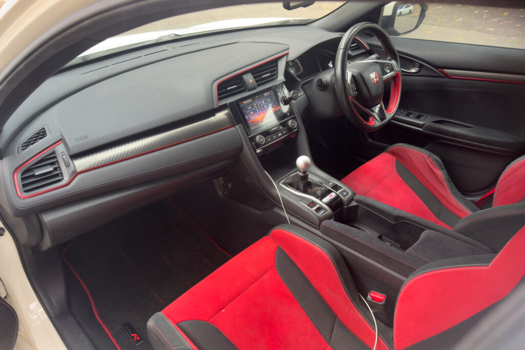 Car Image 14