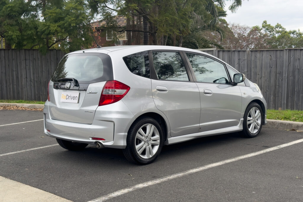 Car Image 10