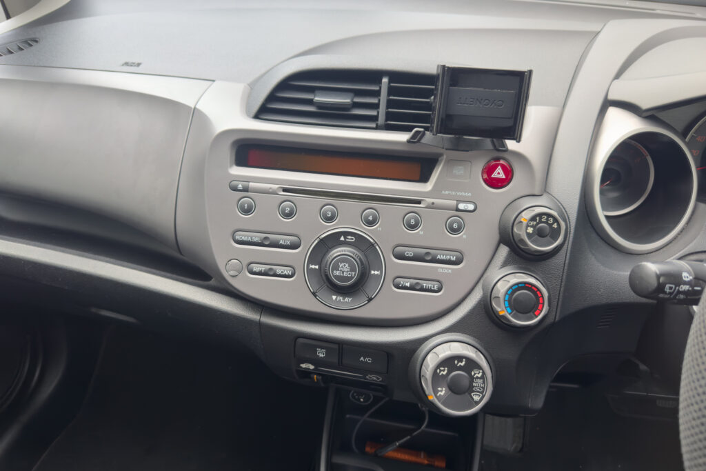 Car Image 14