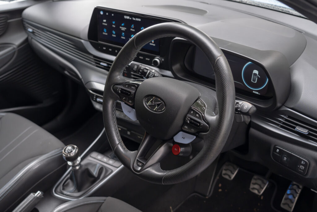 Car Image 17