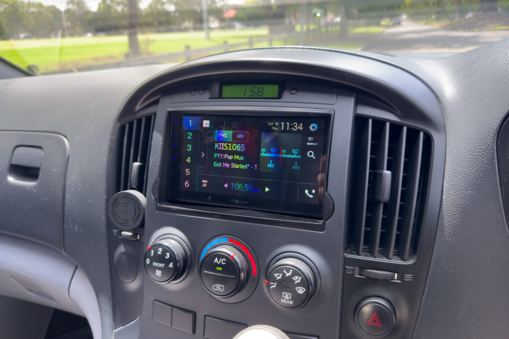 Car Image 9