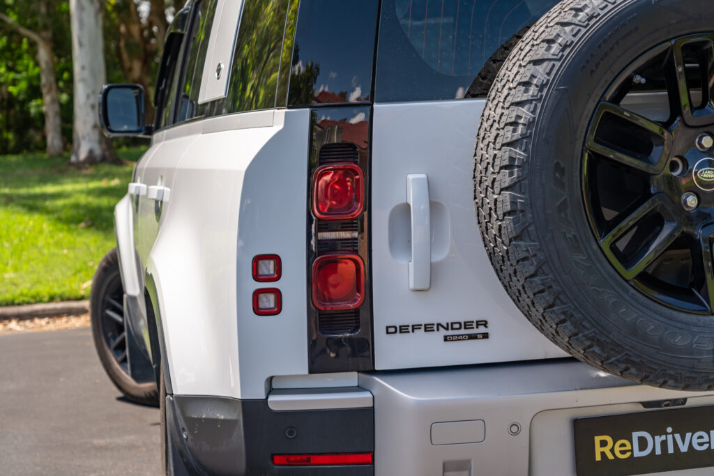 Car Image 9