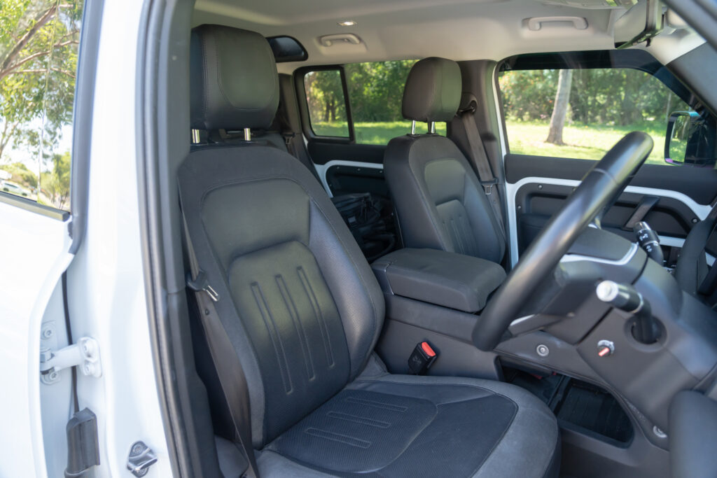 Car Image 13