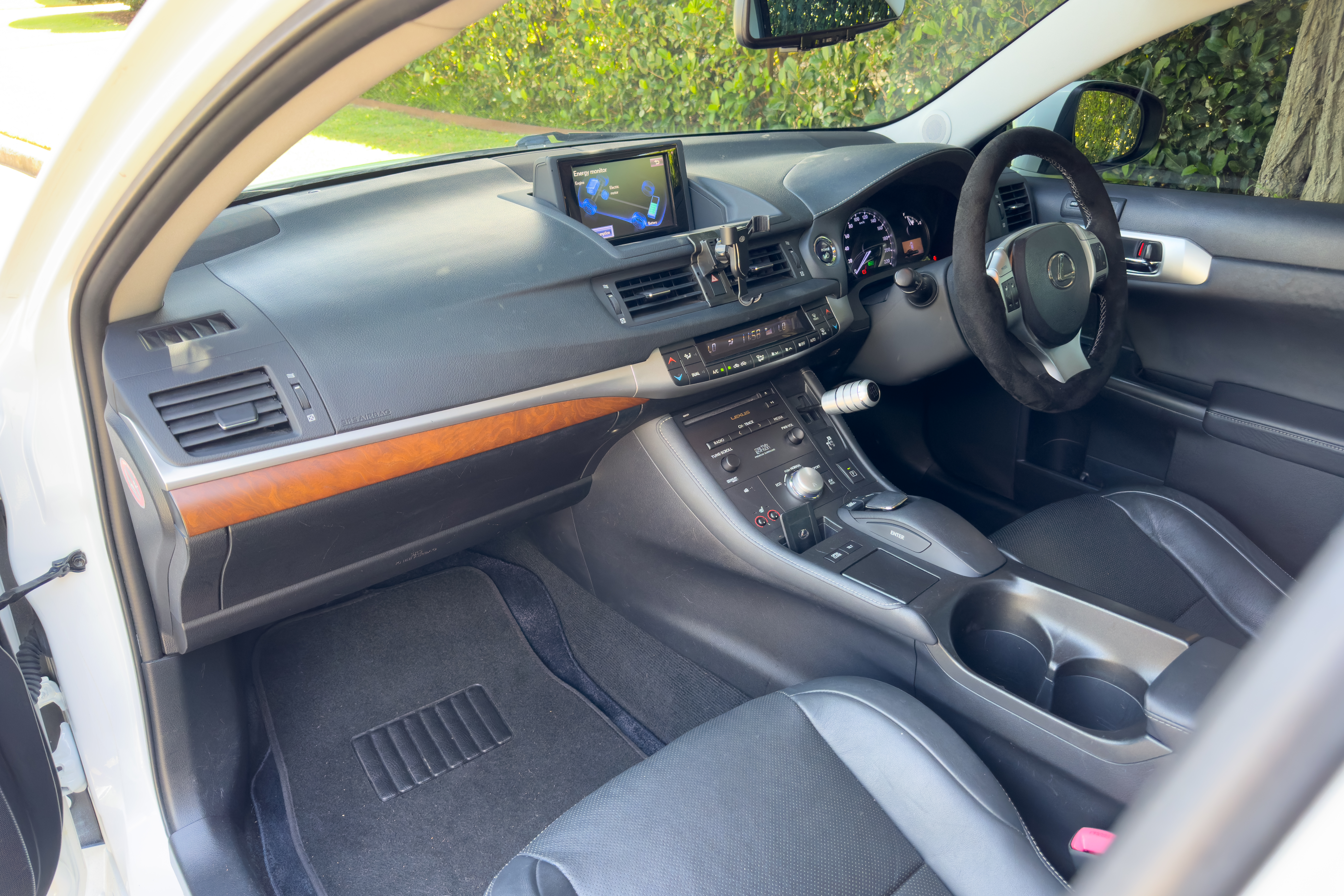 Car Image 11