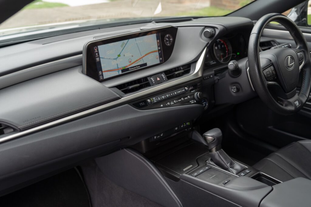 Car Image 14