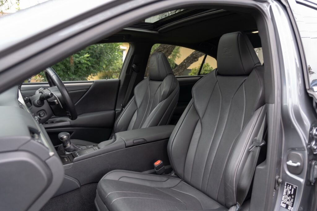 Car Image 15