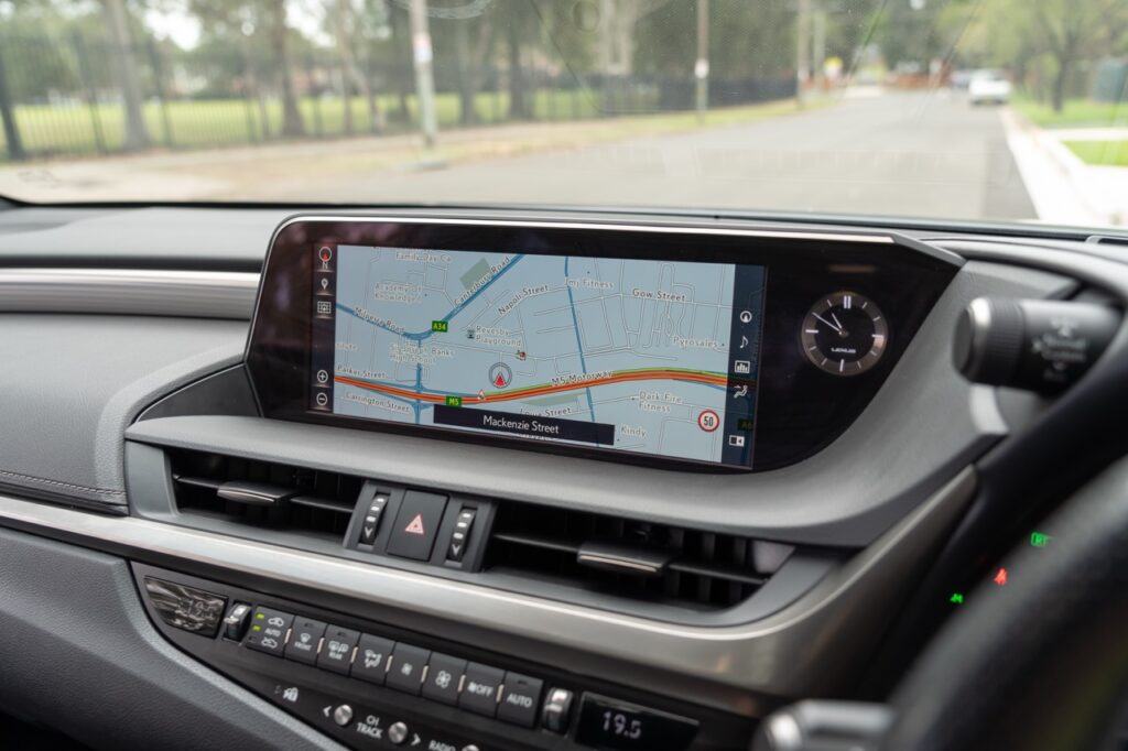 Car Image 18
