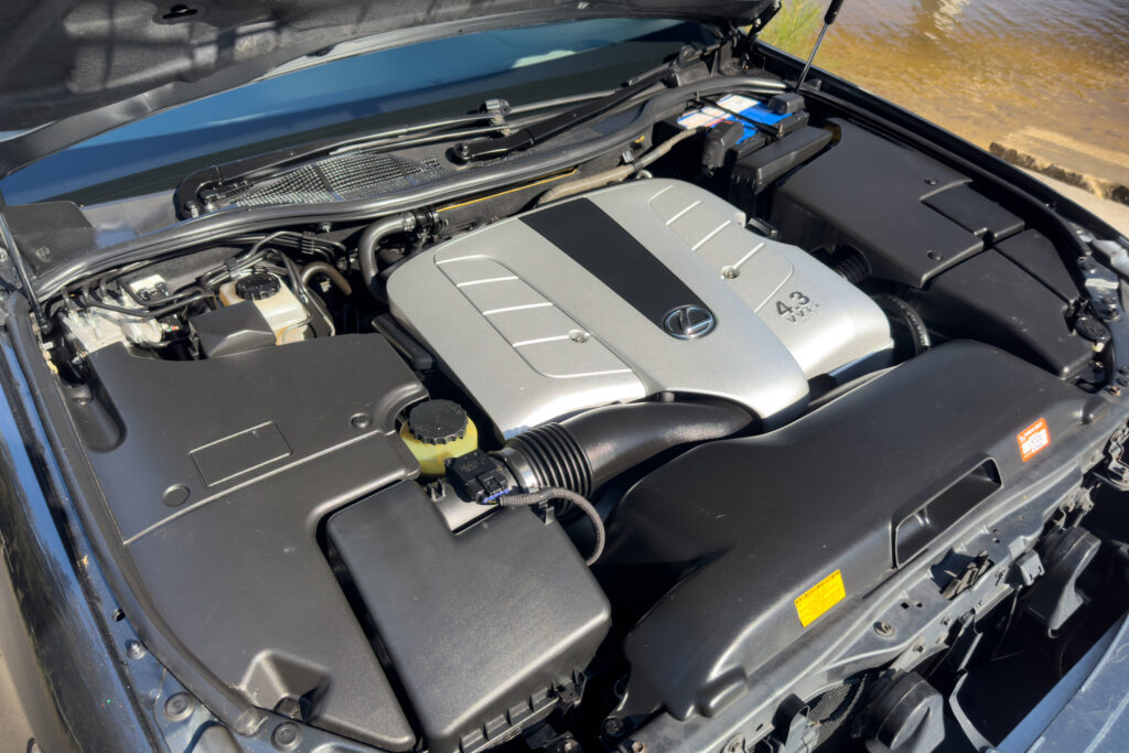 Car Image 13