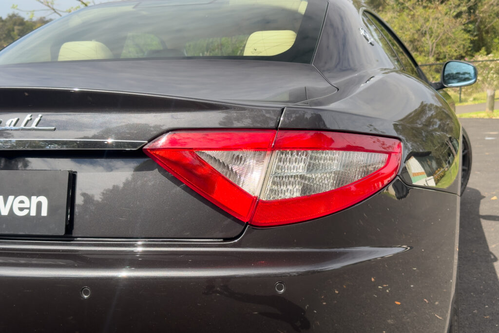 Car Image 9