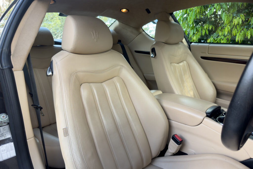 Car Image 17