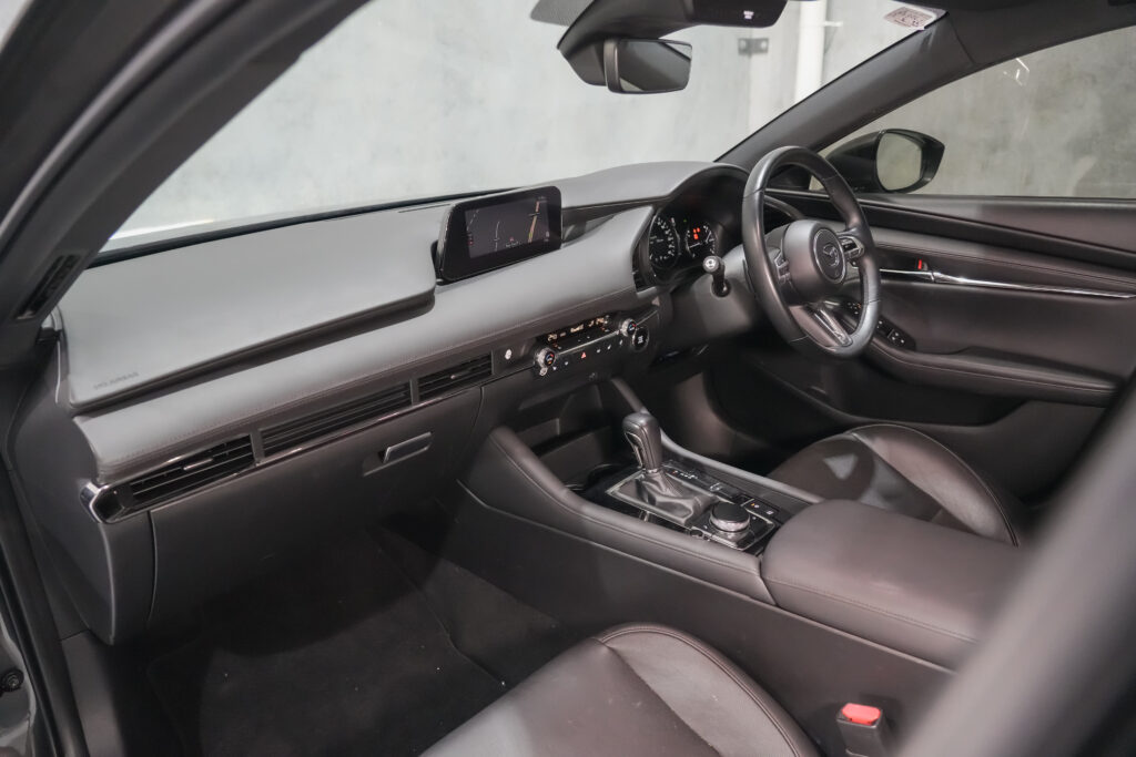 Car Image 12