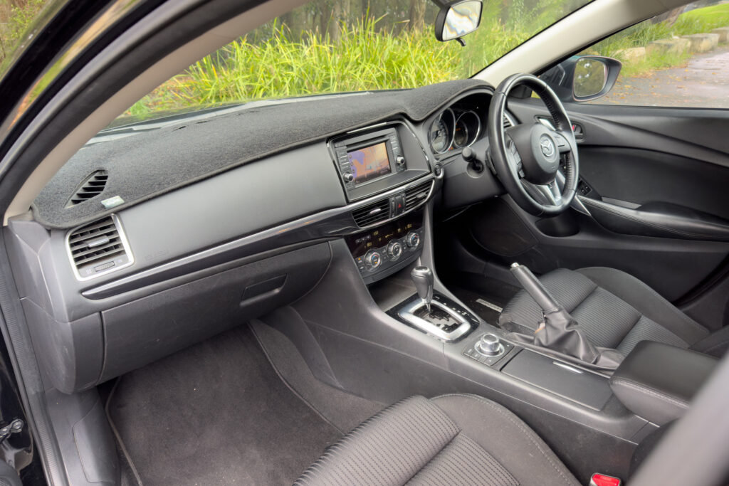 Car Image 13
