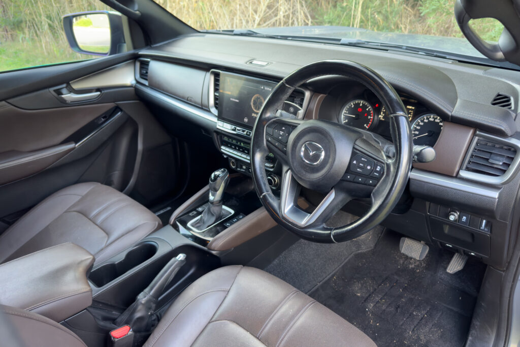 Car Image 11