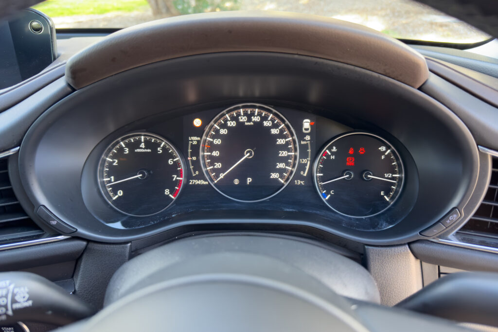 Car Image 16