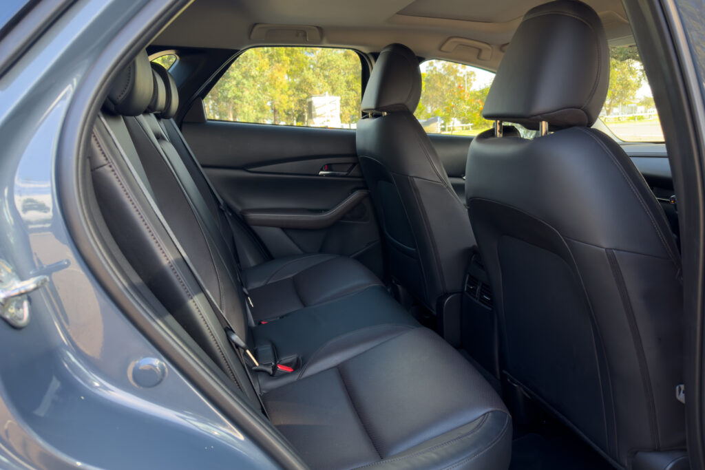 Car Image 21