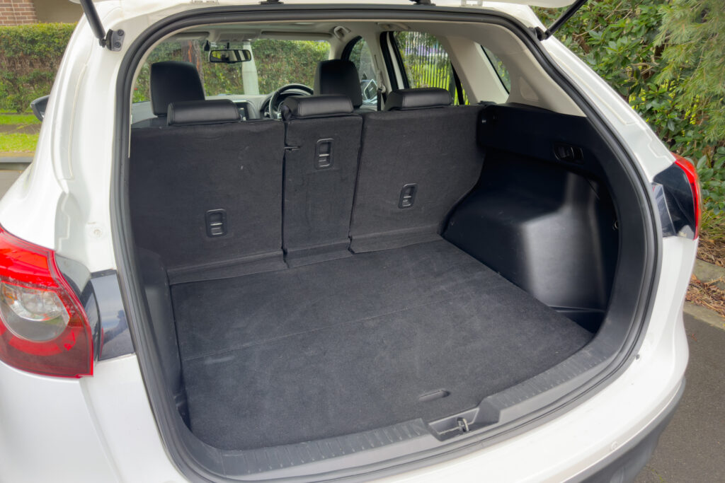 Car Image 16